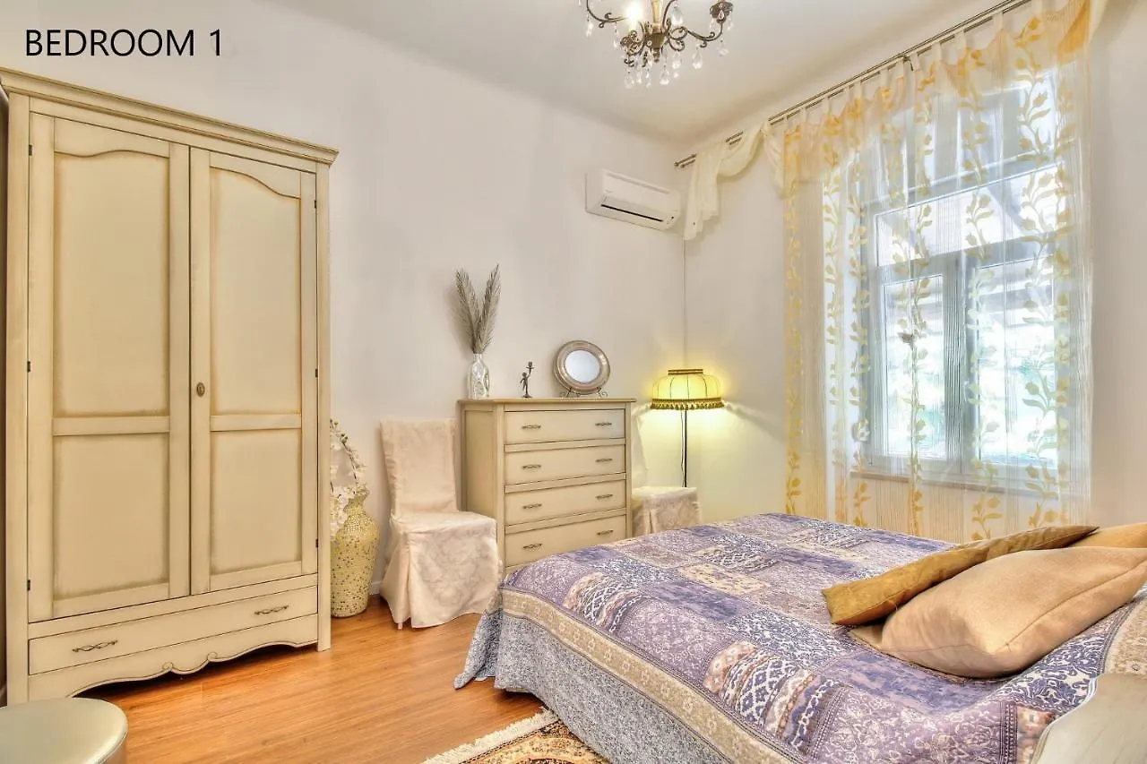 Boutique Apartman Villa Mediteran ポレッチ 0*,  クロアチア