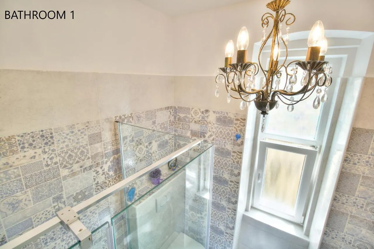Boutique Apartman Villa Mediteran 波雷奇