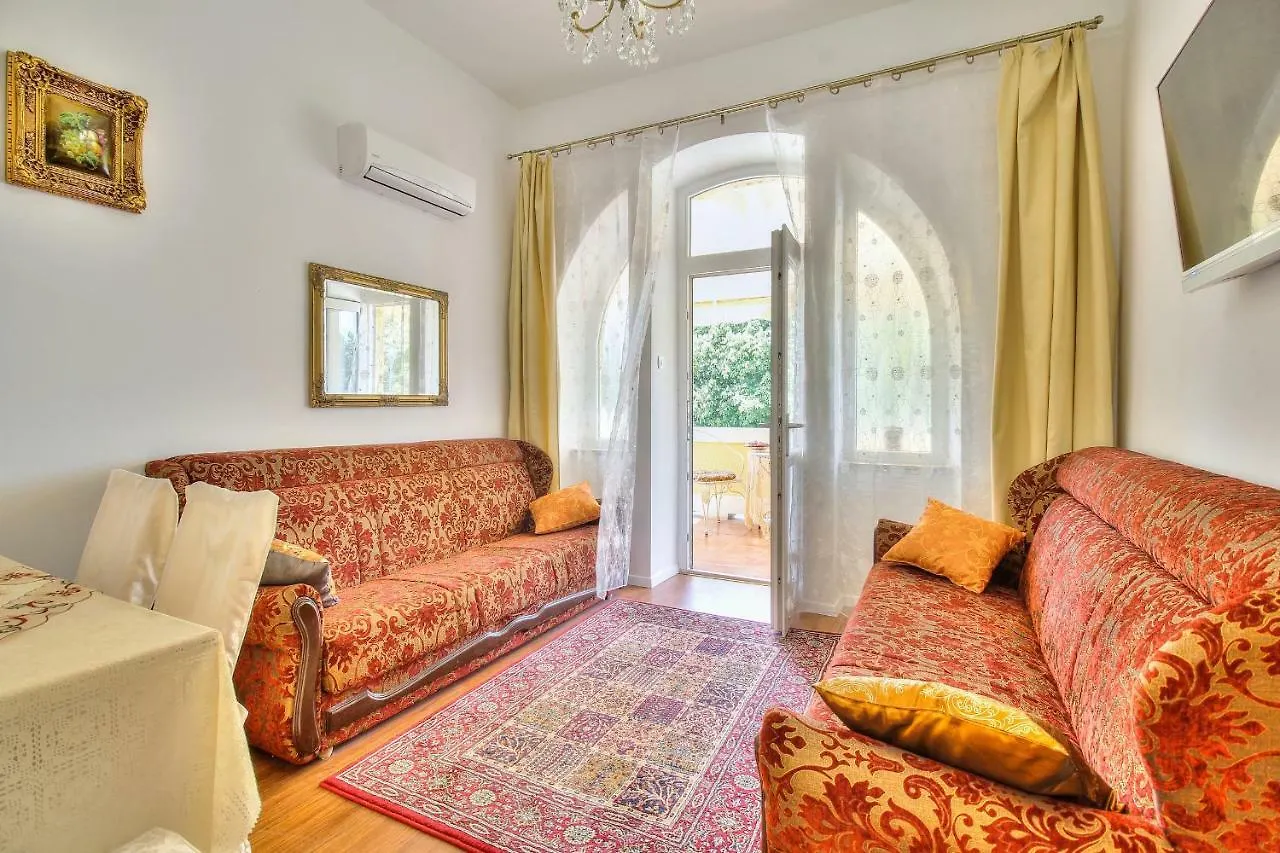アパート Boutique Apartman Villa Mediteran ポレッチ クロアチア